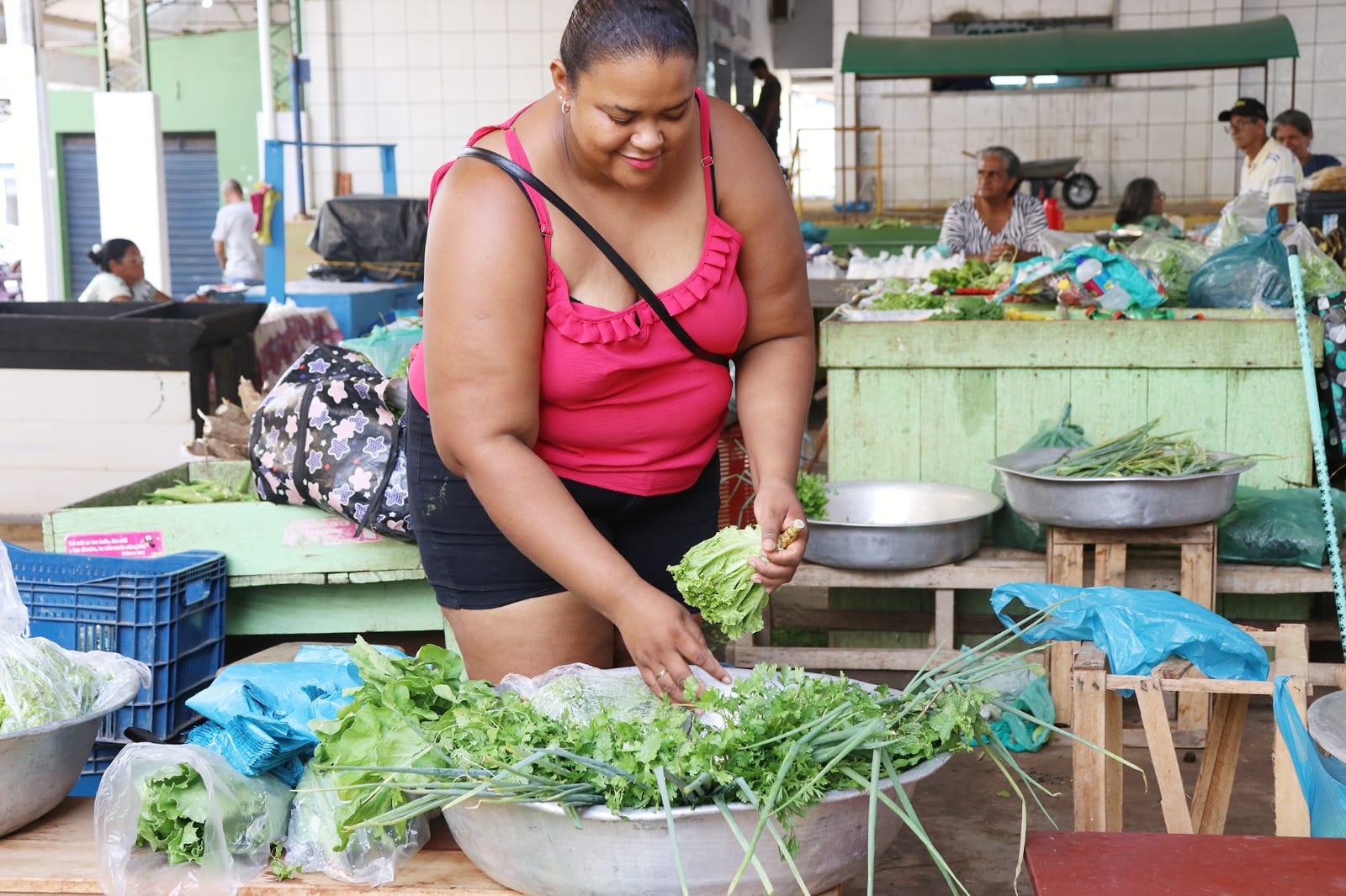 Fotorreportagem – mulheres empreendedoras: força feminina na feira e no comércio